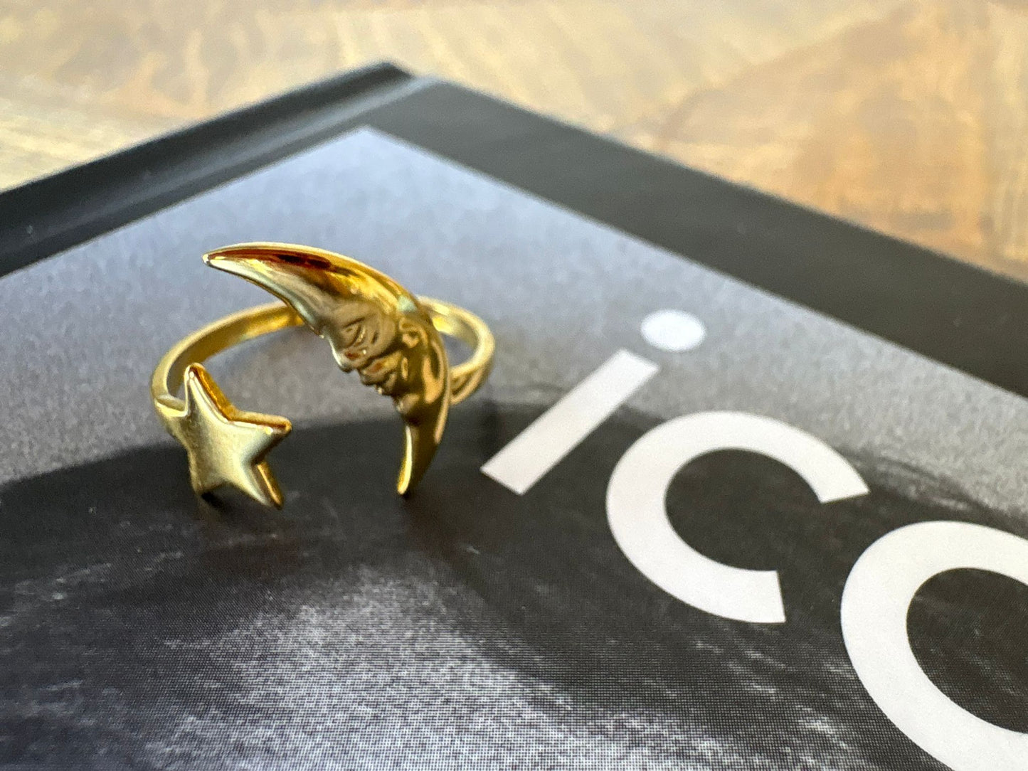 Ring Moon