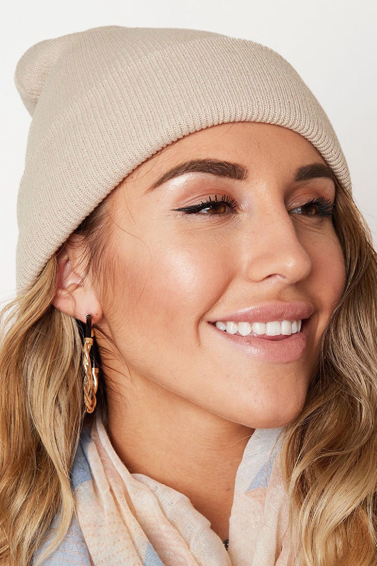 Beanie Rainbow Colors Lichtroze Acryl