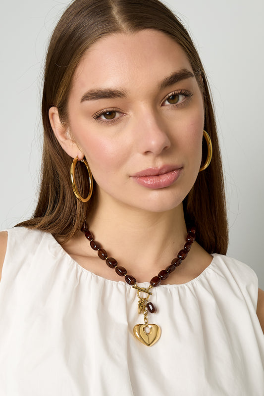 Acryl Kralenketting met Hart – Casual & Tijdloos